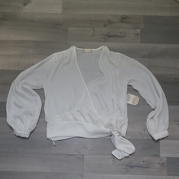 Altar'd State Tops - NWT Altar'd State Blouse Elegant White Wrap Top Boho Preppy Size Medium